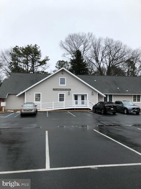 Currently Displayed Property Photo