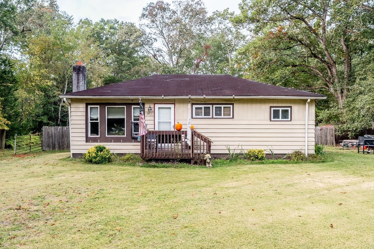 Currently Displayed Property Photo