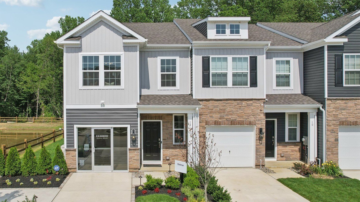 Currently Displayed Property Photo