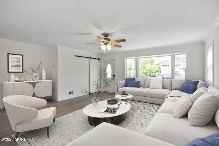 Currently Displayed Property Photo