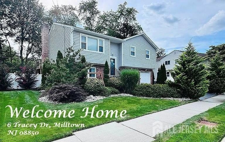 Currently Displayed Property Photo