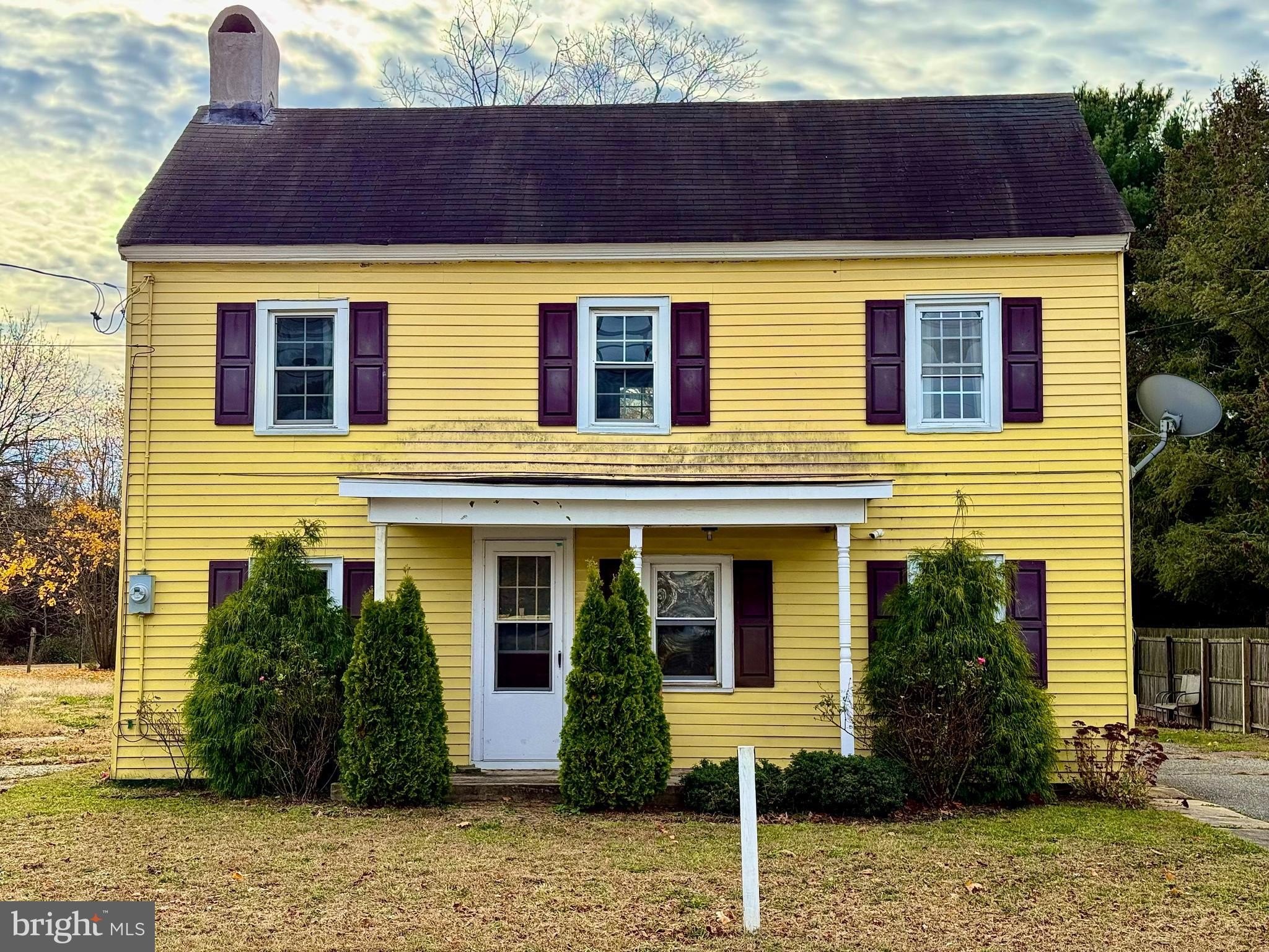 Currently Displayed Property Photo