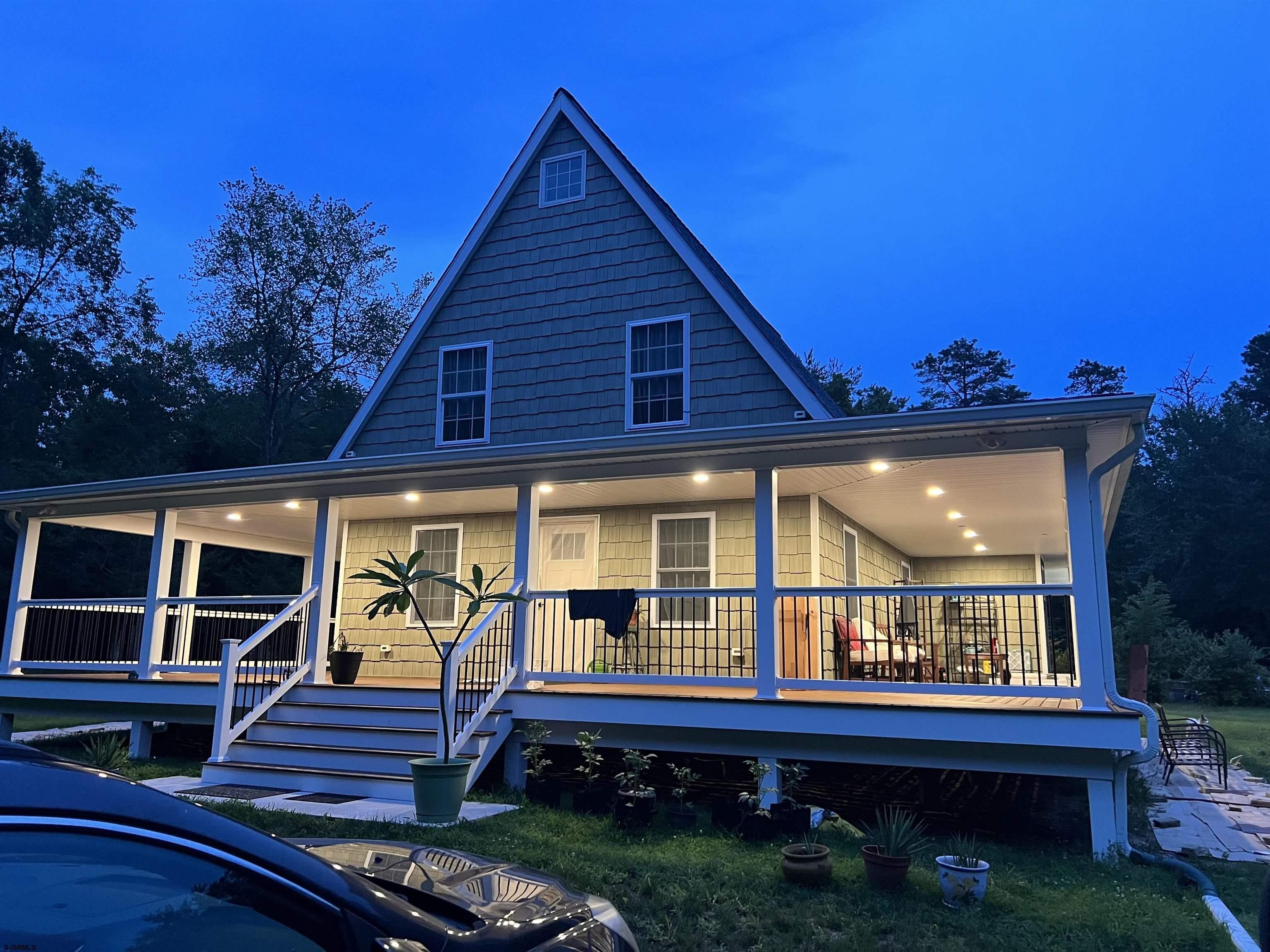 Currently Displayed Property Photo