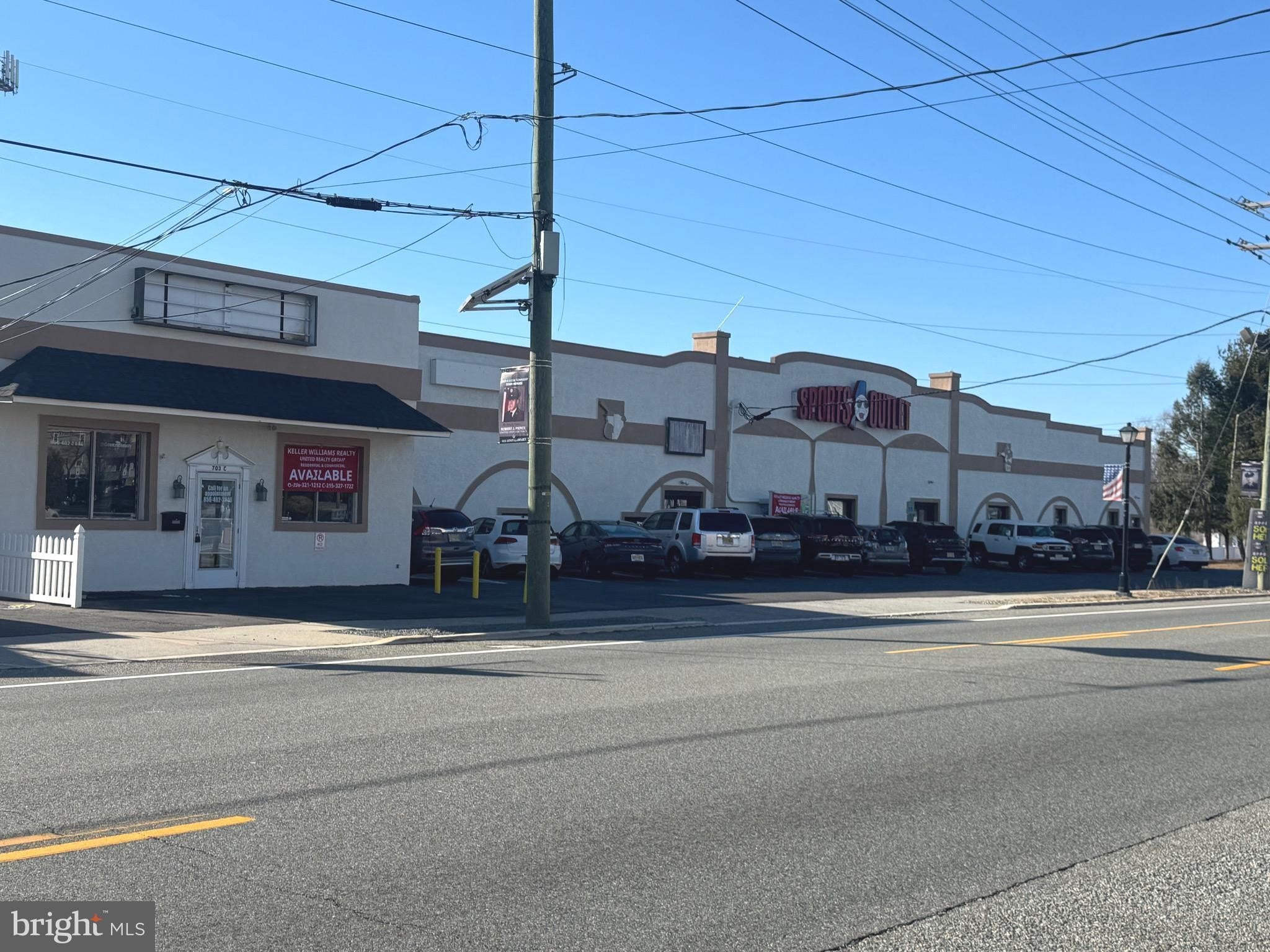 Currently Displayed Property Photo